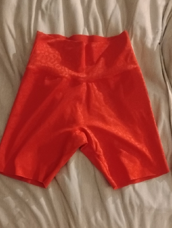 Buffbunny Collection Pants - Women’sBuff Bunny High-Waist Red Camo Biker Shorts